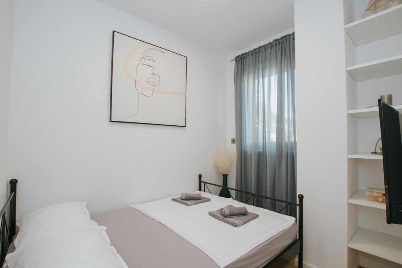 Apartment Sea Villa 5 Split Bagian luar foto