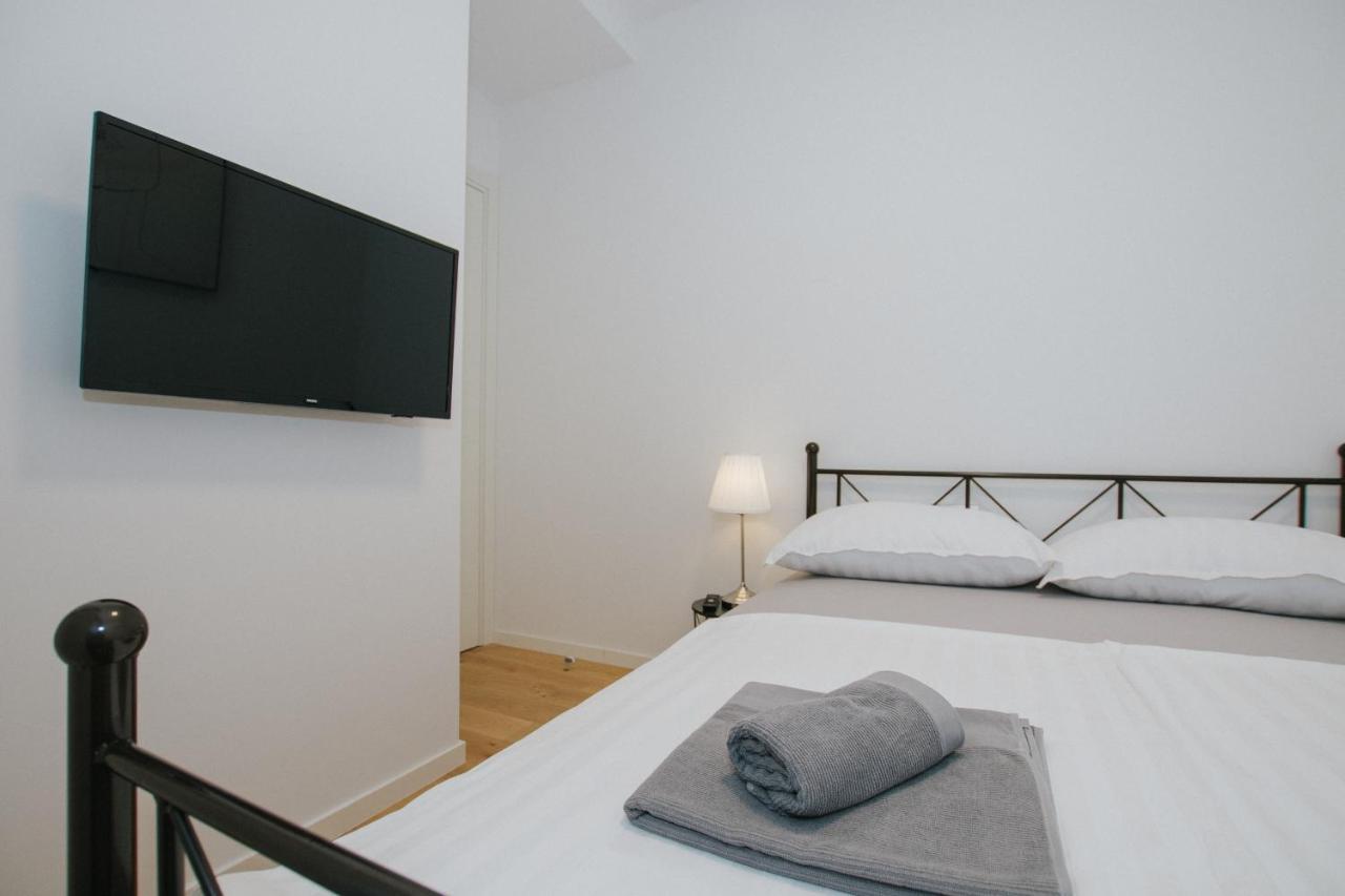 Apartment Sea Villa 5 Split Bagian luar foto